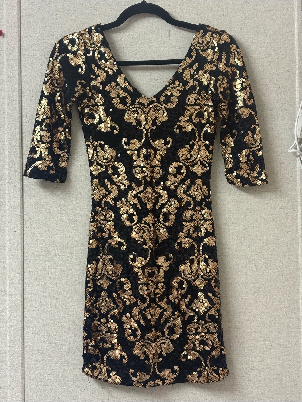 Dynamite Black & Bronze Sequin Damask Mini Dress ✨ XS